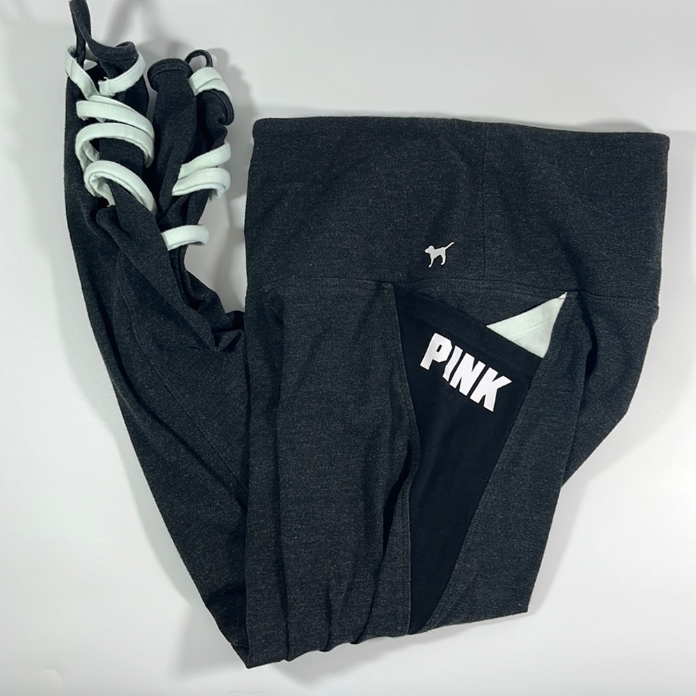 PINK Victoria’s Secret leggings